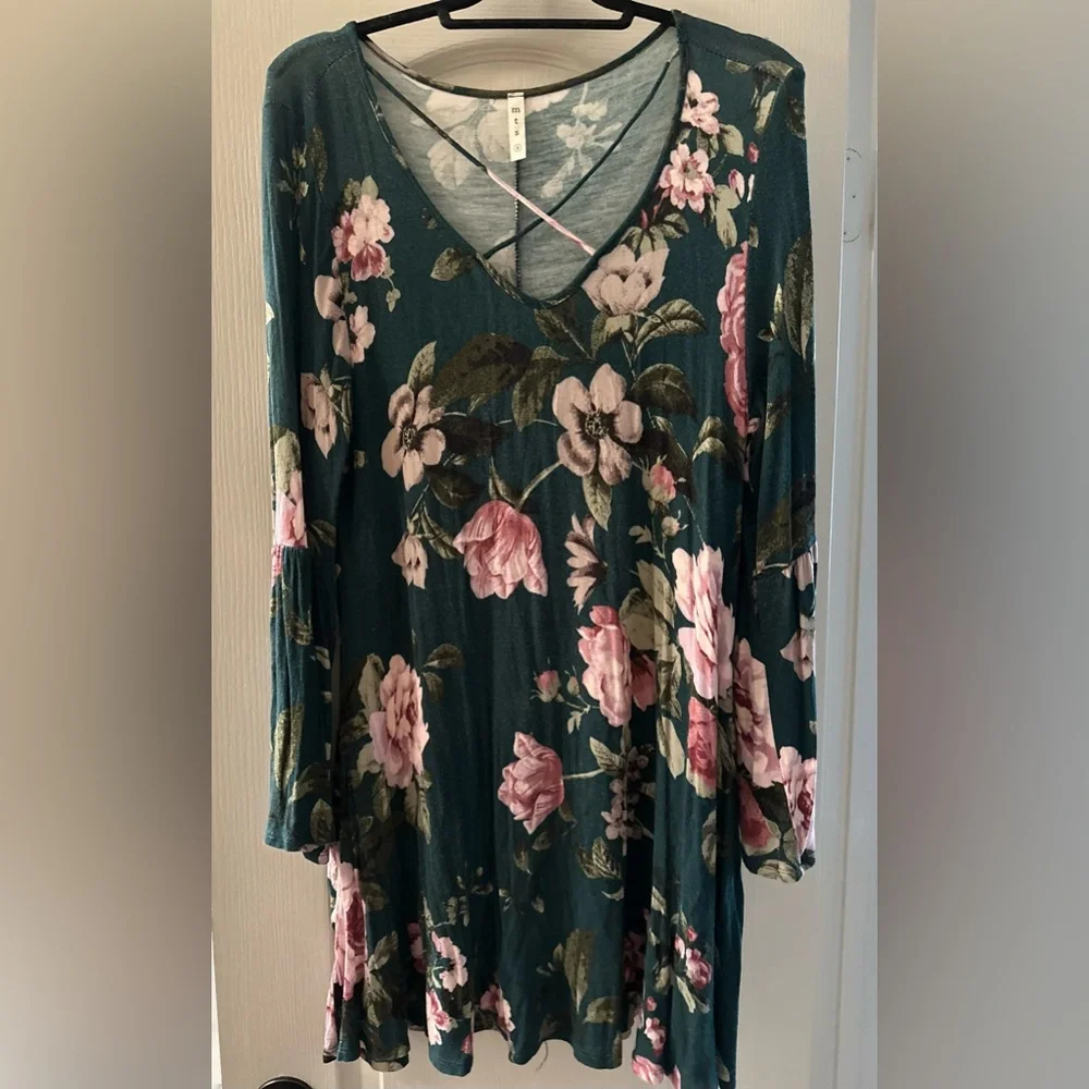 MTS Floral Dress - Picture 1 of 3